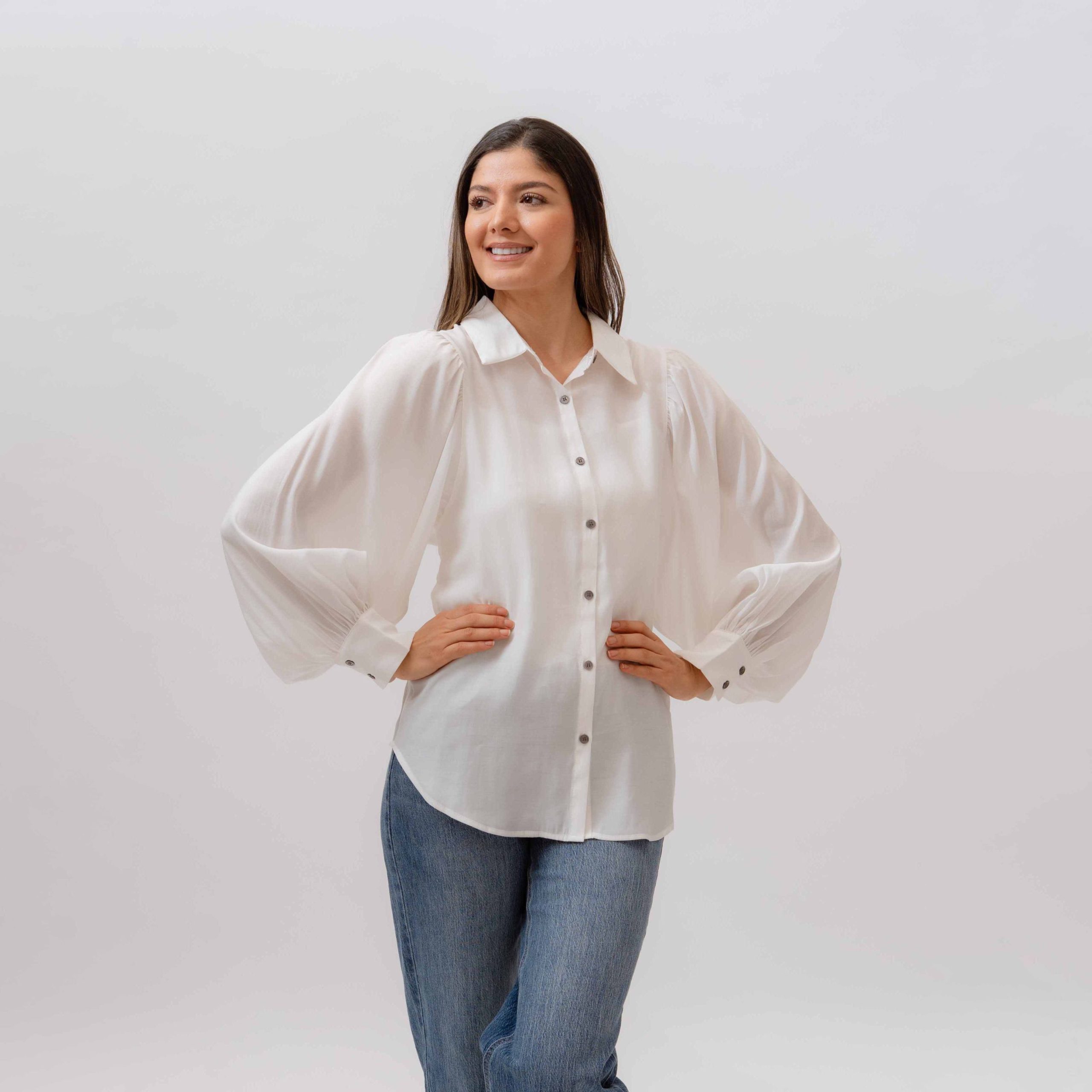 CAMISA M/L ABULLONADA