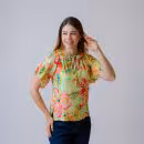 BLUSA M/C PLISADA  ESTAMPADA