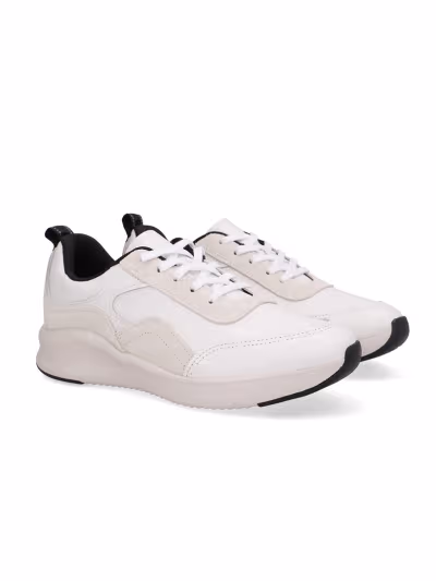 TENIS EM COURO